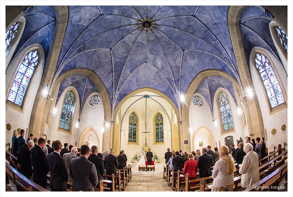Kirche-Trauung-Hochzeitsfotograf-Leifhelm-Foto-11