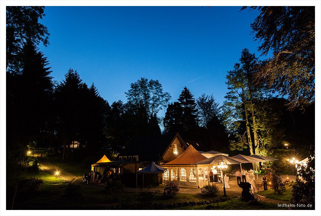 Leifhelm-Foto-Hochzeitsreportage-Schloss-Gruenewald-Solingen-39